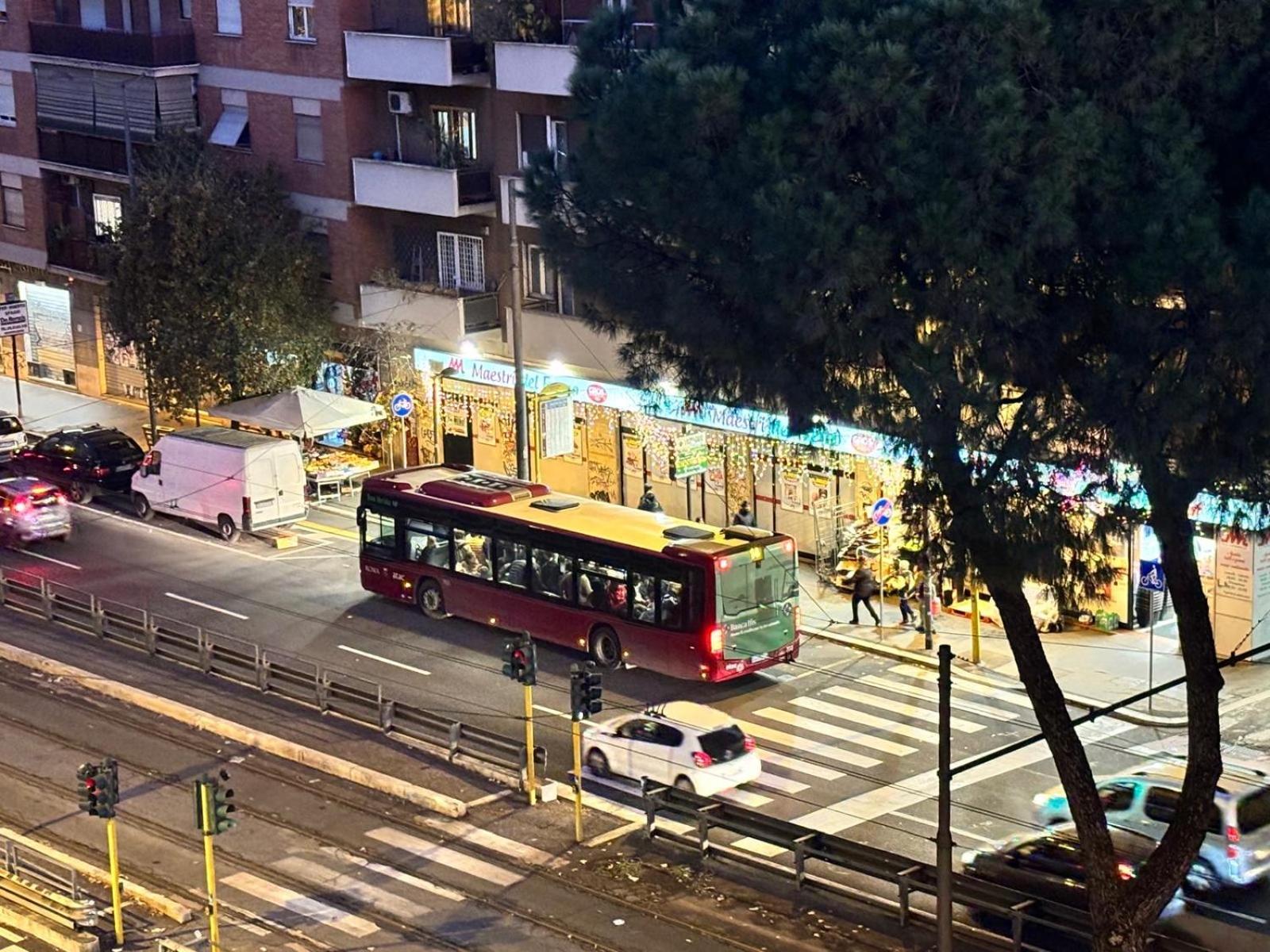 Roma Elena Hotel Buitenkant foto